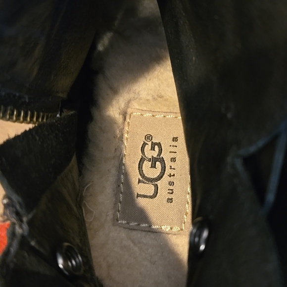 UGG Black Ankle Booties W Straps Sz 5.5 - Picture 6 of 8